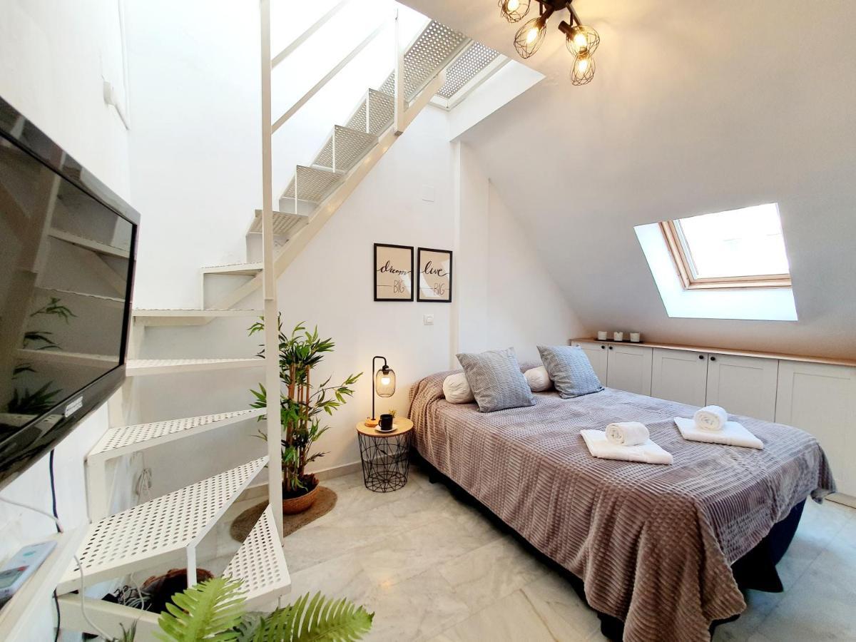 Captain'S Penthouse Studio Фуeнхирола Екстериор снимка
