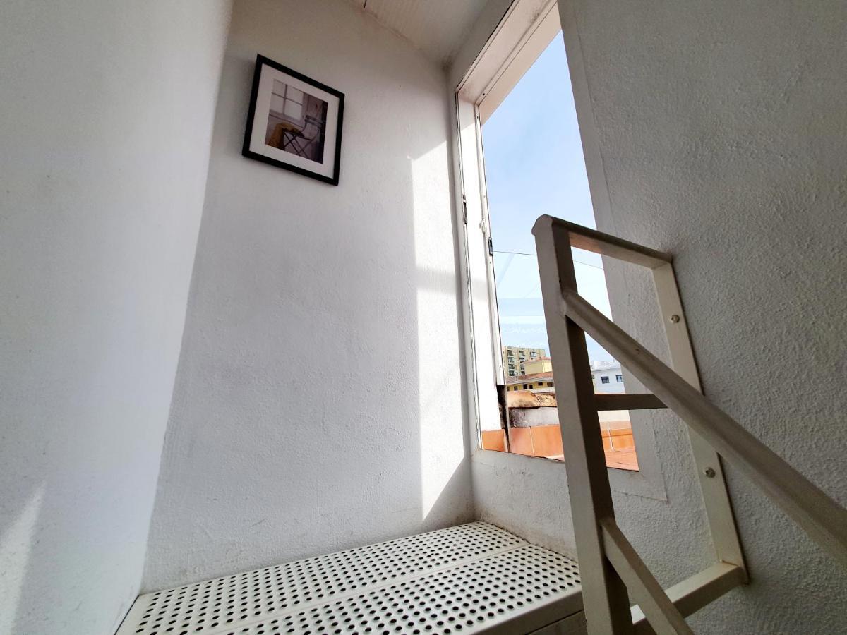 Captain'S Penthouse Studio Фуeнхирола Екстериор снимка